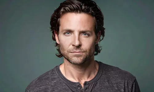 Bradley कूपर ने शादी के लिए गिगी हदीद की मां से इजाज़त मांगी