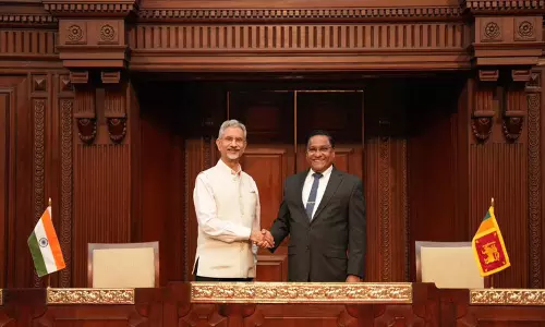 विदेश मंत्री Jaishankar ने श्रीलंका के लिए राहत पैकेज के कार्यान्वयन पर चर्चा की विदेश मंत्री Jaishankar ने श्रीलंका के लिए राहत पैकेज के कार्यान्वयन पर चर्चा की