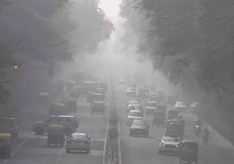 Delhi सरकार AQI सुधारने के लिए ई-बस पूलिंग का समर्थन, जुर्माने में छूट से इनकार Delhi सरकार AQI सुधारने के लिए ई-बस पूलिंग का समर्थन, जुर्माने में छूट से इनकार