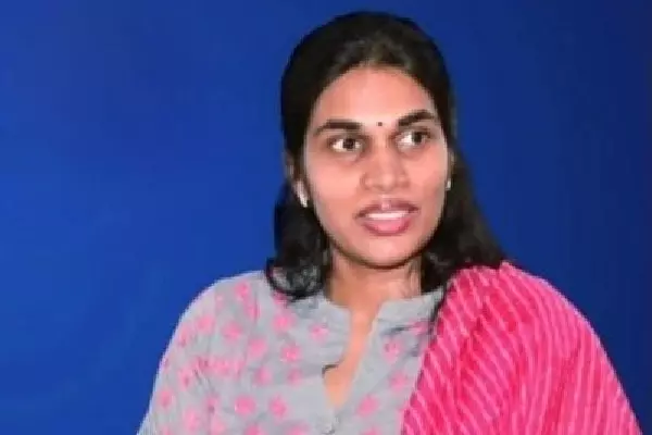 Andhra: YSR कांग्रेस ने महिलाओं के खिलाफ बढ़ते अपराधों पर चिंता जताई Andhra: YSR कांग्रेस ने महिलाओं के खिलाफ बढ़ते अपराधों पर चिंता जताई