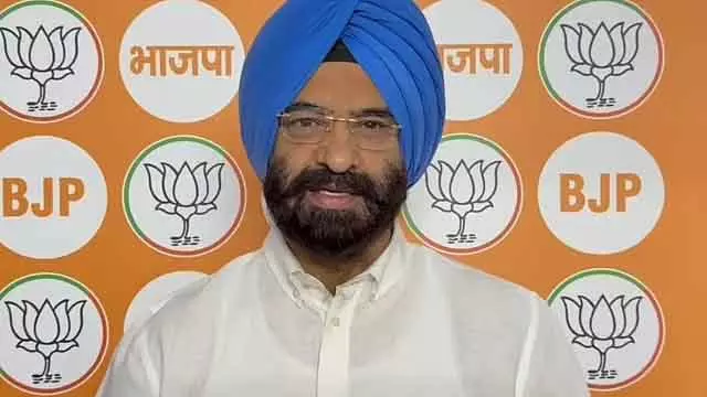 पर्यावरण मंत्री Sirsa ने कहा: प्रदूषण फैलाने वाली इंडस्ट्रीज़ को बिना सूचना सील किया जाएगा पर्यावरण मंत्री Sirsa ने कहा: प्रदूषण फैलाने वाली इंडस्ट्रीज़ को बिना सूचना सील किया जाएगा
