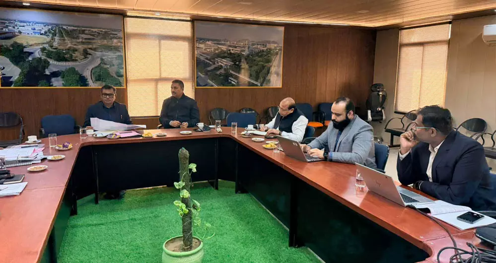 Neemrana: यीडा डेलिगेशन ने नीमराना में प्रस्तावित सिटी के मॉडल पर किया फोकस Neemrana: यीडा डेलिगेशन ने नीमराना में प्रस्तावित सिटी के मॉडल पर किया फोकस