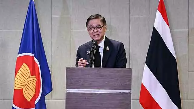 कंबोडिया ने Thailand से सीमा वार्ता मलेशिया में करने को कहा कंबोडिया ने Thailand से सीमा वार्ता मलेशिया में करने को कहा