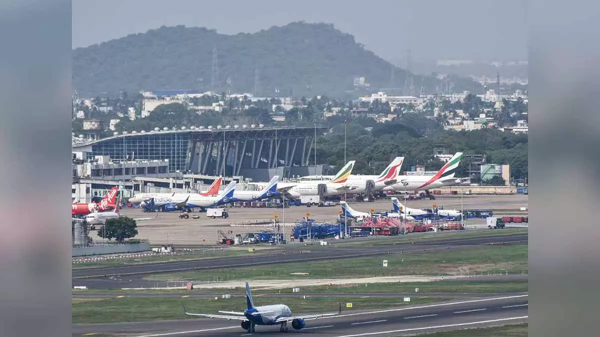 त्योहारी मांग के कारण Chennai का हवाई किराया तीन गुना तक बढ़ गया है और सभी फ्लाइट्स फुल हो गई हैं त्योहारी मांग के कारण Chennai का हवाई किराया तीन गुना तक बढ़ गया है और सभी फ्लाइट्स फुल हो गई हैं
