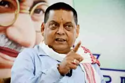 राहुल गांधी अभी राजनीतिक रूप से अयोग्य व्यक्ति: जदयू प्रवक्ता नीरज कुमार राहुल गांधी अभी राजनीतिक रूप से अयोग्य व्यक्ति: जदयू प्रवक्ता नीरज कुमार