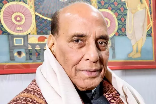 Rajnath Singh ने रणनीतिक सड़क परियोजनाओं के लिए BRO मैनुअल पेश किया Rajnath Singh ने रणनीतिक सड़क परियोजनाओं के लिए BRO मैनुअल पेश किया
