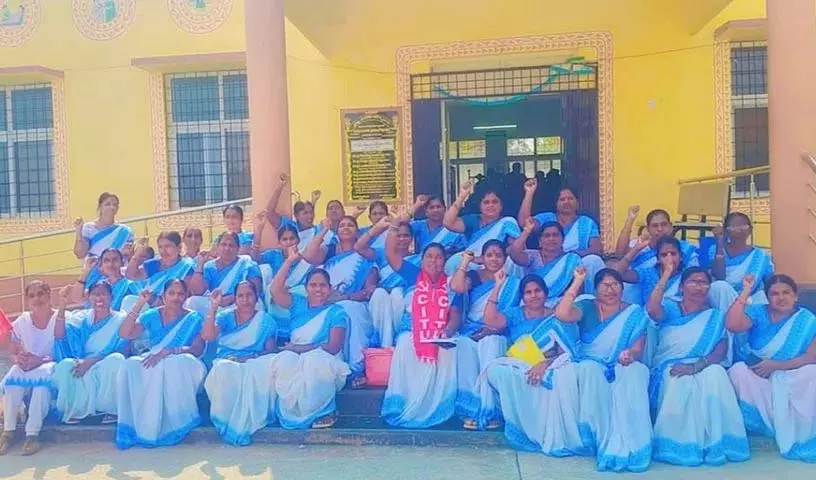ASHA कार्यकर्ताओं की समस्याओं का समाधान होना चाहिए: तविती वेंकटम्मा ASHA कार्यकर्ताओं की समस्याओं का समाधान होना चाहिए: तविती वेंकटम्मा