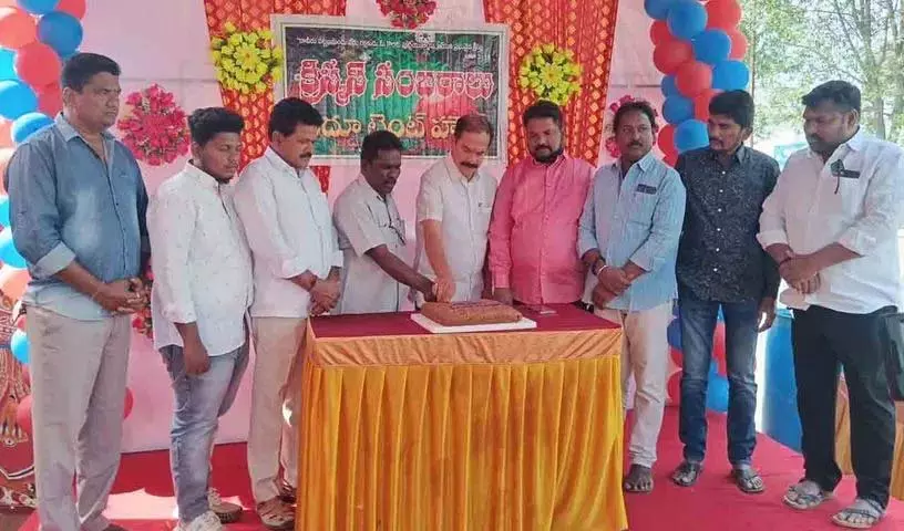 BRS शासन में सभी धर्म समान हैं: दासयम विनय भास्कर BRS शासन में सभी धर्म समान हैं: दासयम विनय भास्कर