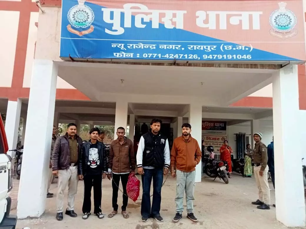 MDMA ड्रग्स सिंडिकेट का भंडाफोड़, 24 घंटे में 5 आरोपी गिरफ्तार MDMA ड्रग्स सिंडिकेट का भंडाफोड़, 24 घंटे में 5 आरोपी गिरफ्तार