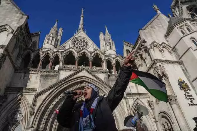 Britain: फिलिस्तीन एक्शन के भूख हड़तालियों ने सरकार के खिलाफ शुरू की कानूनी जंग Britain: फिलिस्तीन एक्शन के भूख हड़तालियों ने सरकार के खिलाफ शुरू की कानूनी जंग