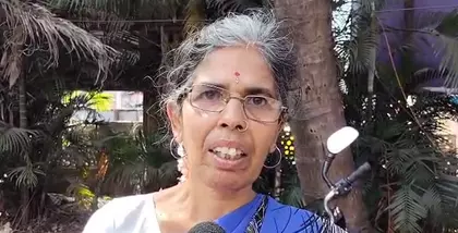 Karnataka: गृह लक्ष्मी योजना के लाभार्थी फंड रुकने पर परेशान Karnataka: गृह लक्ष्मी योजना के लाभार्थी फंड रुकने पर परेशान