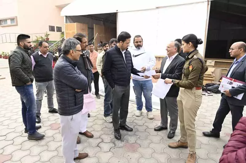 कल अमित शाह के Panchkula दौरे के लिए 2,700 से ज़्यादा पुलिसकर्मी तैनात किए गए कल अमित शाह के Panchkula दौरे के लिए 2,700 से ज़्यादा पुलिसकर्मी तैनात किए गए