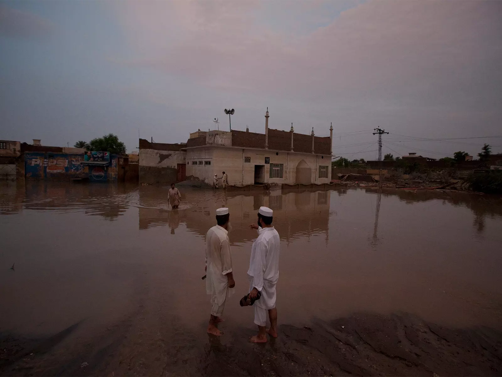 मानवाधिकार आयोग ने दक्षिण पंजाब में बाढ़ राहत पर चिंता जताई मानवाधिकार आयोग ने दक्षिण पंजाब में बाढ़ राहत पर चिंता जताई