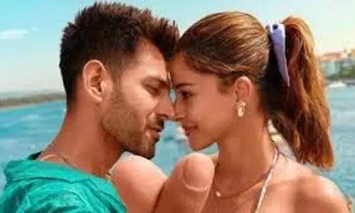 TMMTMTTM Advance Booking: कार्तिक आर्यन-अनन्या पांडे की फिल्म ने एडवांस बुकिंग से छाप लिए करोड़ों TMMTMTTM Advance Booking: कार्तिक आर्यन-अनन्या पांडे की फिल्म ने एडवांस बुकिंग से छाप लिए करोड़ों