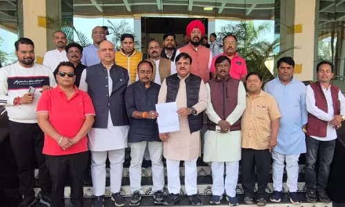 बिजली बिल जमा नहीं कर रहे IAS अधिकारी और कई रसूखदार, कांग्रेस प्रतिनिधि मंडल ने एमडी CSEB को सौंपा ज्ञापन बिजली बिल जमा नहीं कर रहे IAS अधिकारी और कई रसूखदार, कांग्रेस प्रतिनिधि मंडल ने एमडी CSEB को सौंपा ज्ञापन