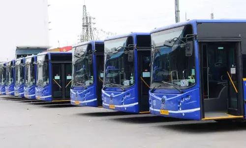DTC ने मेट्रो स्टेशनों से कनेक्टिविटी के लिए दो नए बस रूट का प्रस्ताव दिया DTC ने मेट्रो स्टेशनों से कनेक्टिविटी के लिए दो नए बस रूट का प्रस्ताव दिया