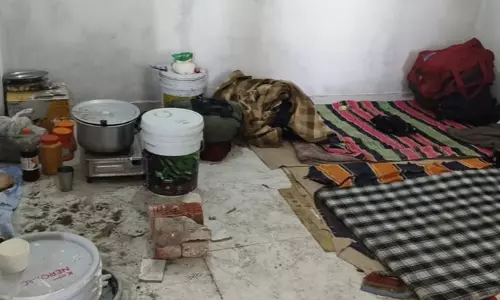 Kurukshetra के होटल के कमरे में दम घुटने से 5 यूपी के मजदूरों की मौत Kurukshetra के होटल के कमरे में दम घुटने से 5 यूपी के मजदूरों की मौत