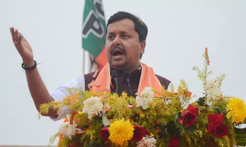 Rahul Gandhi , तेजस्वी यादव अंशकालिक राजनेता हैं: नितिन नबीन Rahul Gandhi , तेजस्वी यादव अंशकालिक राजनेता हैं: नितिन नबीन