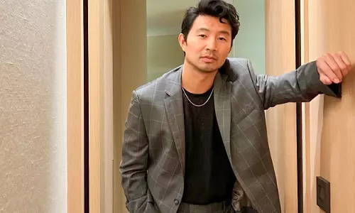 Hollywood में भेदभाव पर सिमू लियू की बात, गैर-गोरे कलाकारों की मुश्किलें Hollywood में भेदभाव पर सिमू लियू की बात, गैर-गोरे कलाकारों की मुश्किलें