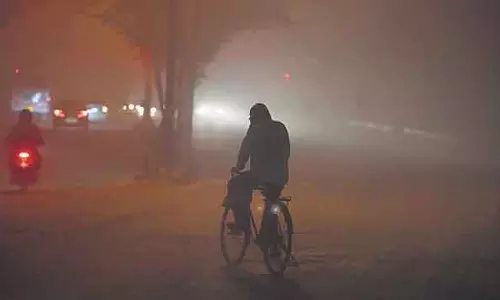 एल-जी सक्सेना ने केजरीवाल पर प्रदूषण में 11 साल की लापरवाही का आरोप लगाया एल-जी सक्सेना ने केजरीवाल पर प्रदूषण में 11 साल की लापरवाही का आरोप लगाया