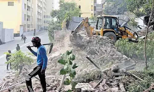 MCD ने कंस्ट्रक्शन साइट्स पर धूल नियंत्रण उपायों की योजना बनाई MCD ने कंस्ट्रक्शन साइट्स पर धूल नियंत्रण उपायों की योजना बनाई