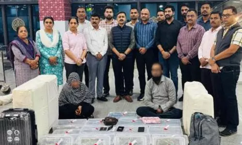 Surat एयरपोर्ट: एक कपल से 6.18 करोड़ रुपये की हाइड्रोपोनिक गांजा ज़ब्त की गई