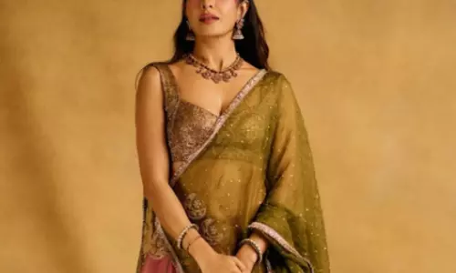 Jacqueline फर्नांडीस के लिए क्रिसमस गिफ्ट में सुकेश का रोमांटिक सरप्राइज