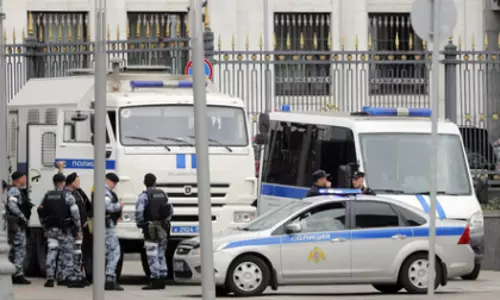 Russia: मॉस्को में धमाके में दो पुलिसकर्मी मारे गए Russia: मॉस्को में धमाके में दो पुलिसकर्मी मारे गए