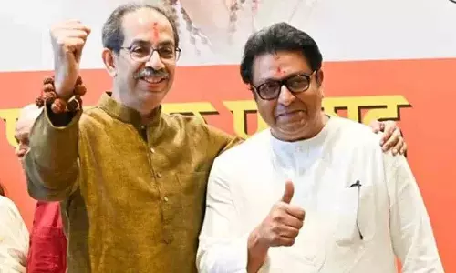 Thackeray Brothers 20 साल बाद मुंबई चुनाव एक साथ लड़ने के लिए फिर से मिले Thackeray Brothers 20 साल बाद मुंबई चुनाव एक साथ लड़ने के लिए फिर से मिले
