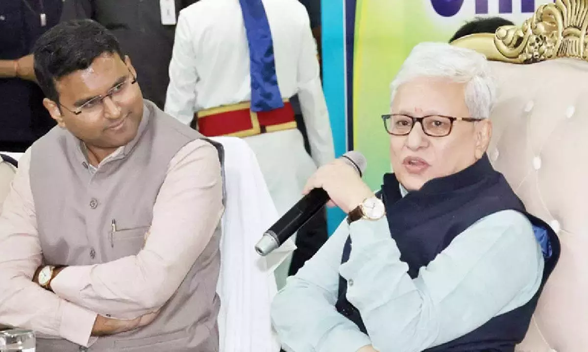 Governor ने कवियों और कलाकारों के विकास में सक्रिय भूमिका निभाने का आग्रह किया