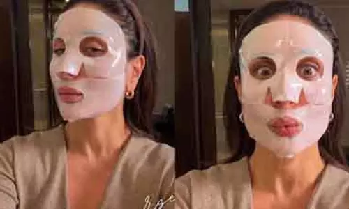Kareena Kapoor  का सेल्फ-केयर मोड: साल के अंत में फेस मास्क के साथ दिखाया ग्लो