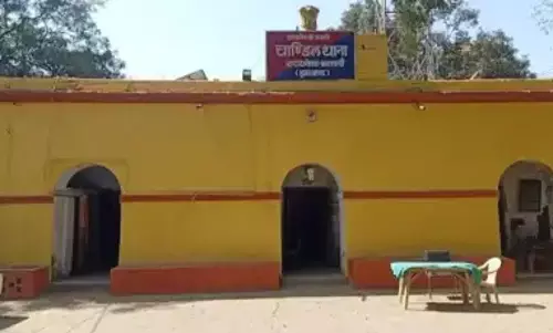 मुर्गा पाड़ा आयोजन के दौरान फायरिंग, हिस्ट्रीशीटर ढेर मुर्गा पाड़ा आयोजन के दौरान फायरिंग, हिस्ट्रीशीटर ढेर