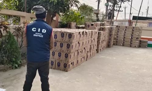 बड़े ड्रग रैकेट का भंडाफोड़, नशीले पदार्थ और हथियार जब्त