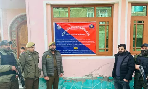 घाटी में नशीली दवाओं के खिलाफ पुलिस का अहम अभियान घाटी में नशीली दवाओं के खिलाफ पुलिस का अहम अभियान