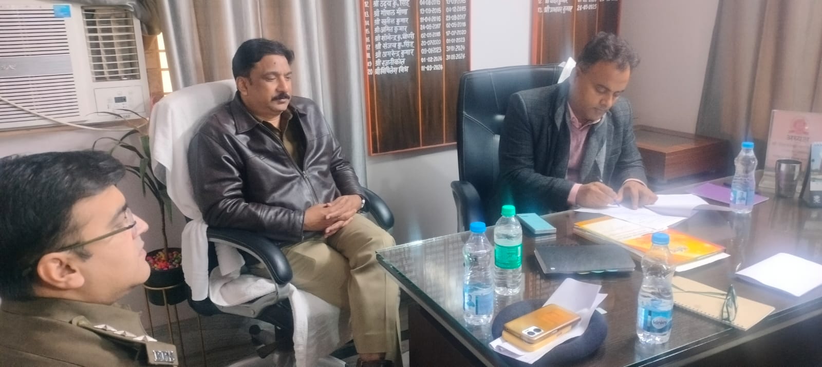 Lakhisarai: संत मोरारी बापू की राम कथा के मद्देनजर सुरक्षा व्यवस्था को लेकर जिला प्रशासन ने की बैठक