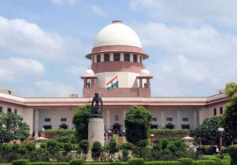 सुप्रीम कोर्ट ने Delhi-NCR में अपराधियों के अधिकार क्षेत्र का फायदा उठाने पर जताई चिंता सुप्रीम कोर्ट ने Delhi-NCR में अपराधियों के अधिकार क्षेत्र का फायदा उठाने पर जताई चिंता