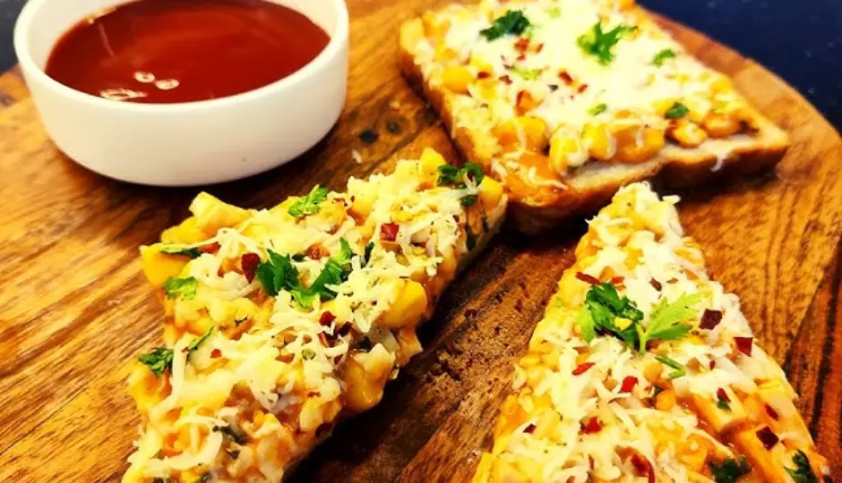 Paneer Toast : ब्रेकफास्ट और स्नैक्स दोनों के लिए है परफेक्ट चोइस Paneer Toast : ब्रेकफास्ट और स्नैक्स दोनों के लिए है परफेक्ट चोइस