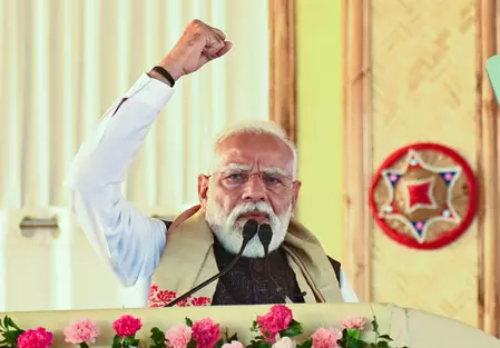 एलवीएम3-एम6 के सफल लॉन्च को पीएम मोदी ने बताया गौरव का पल, इसरो को दी बधाई एलवीएम3-एम6 के सफल लॉन्च को पीएम मोदी ने बताया गौरव का पल, इसरो को दी बधाई