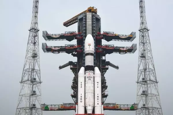 ISRO ने ब्लू बर्ड ब्लॉक-2 सैटेलाइट को सफलतापूर्वक ऑर्बिट में लॉन्च किया ISRO ने ब्लू बर्ड ब्लॉक-2 सैटेलाइट को सफलतापूर्वक ऑर्बिट में लॉन्च किया