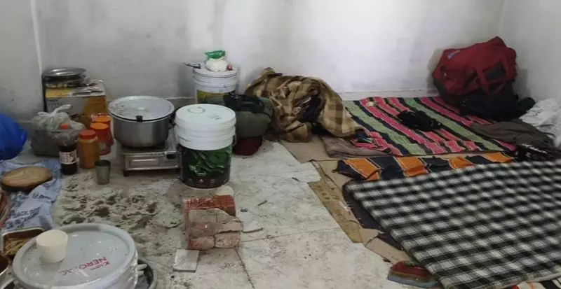 Kurukshetra के होटल के कमरे में दम घुटने से 5 यूपी के मजदूरों की मौत Kurukshetra के होटल के कमरे में दम घुटने से 5 यूपी के मजदूरों की मौत