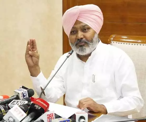 पंजाब ने 2025-26 में मज़बूत रेवेन्यू ग्रोथ हासिल की: Harpal Cheema पंजाब ने 2025-26 में मज़बूत रेवेन्यू ग्रोथ हासिल की: Harpal Cheema
