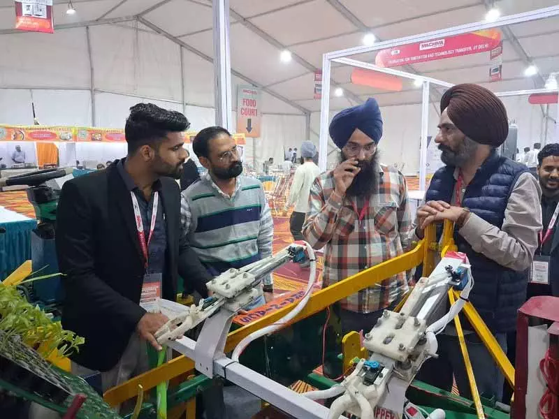 GNA यूनिवर्सिटी ने राष्ट्रीय एक्सपो में कृषि नवाचारों का प्रदर्शन किया GNA यूनिवर्सिटी ने राष्ट्रीय एक्सपो में कृषि नवाचारों का प्रदर्शन किया