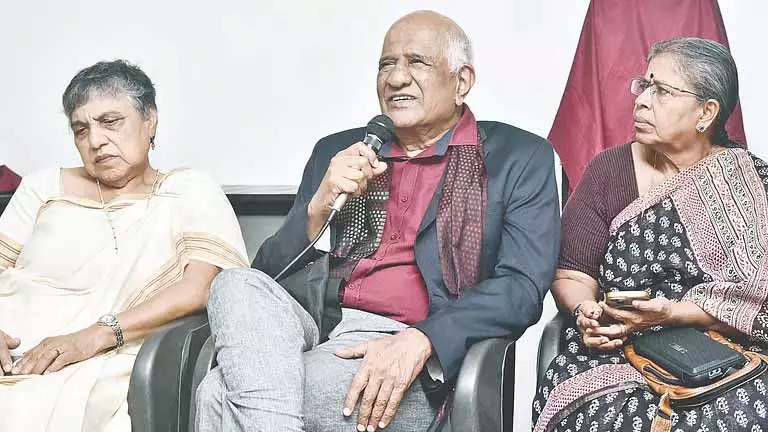कानूनों से ज़्यादा, सामाजिक विभाजन वोटिंग व्यवहार को आकार देते हैं, दक्षिण अफ्रीकी जज Zak Yacoob कानूनों से ज़्यादा, सामाजिक विभाजन वोटिंग व्यवहार को आकार देते हैं, दक्षिण अफ्रीकी जज Zak Yacoob