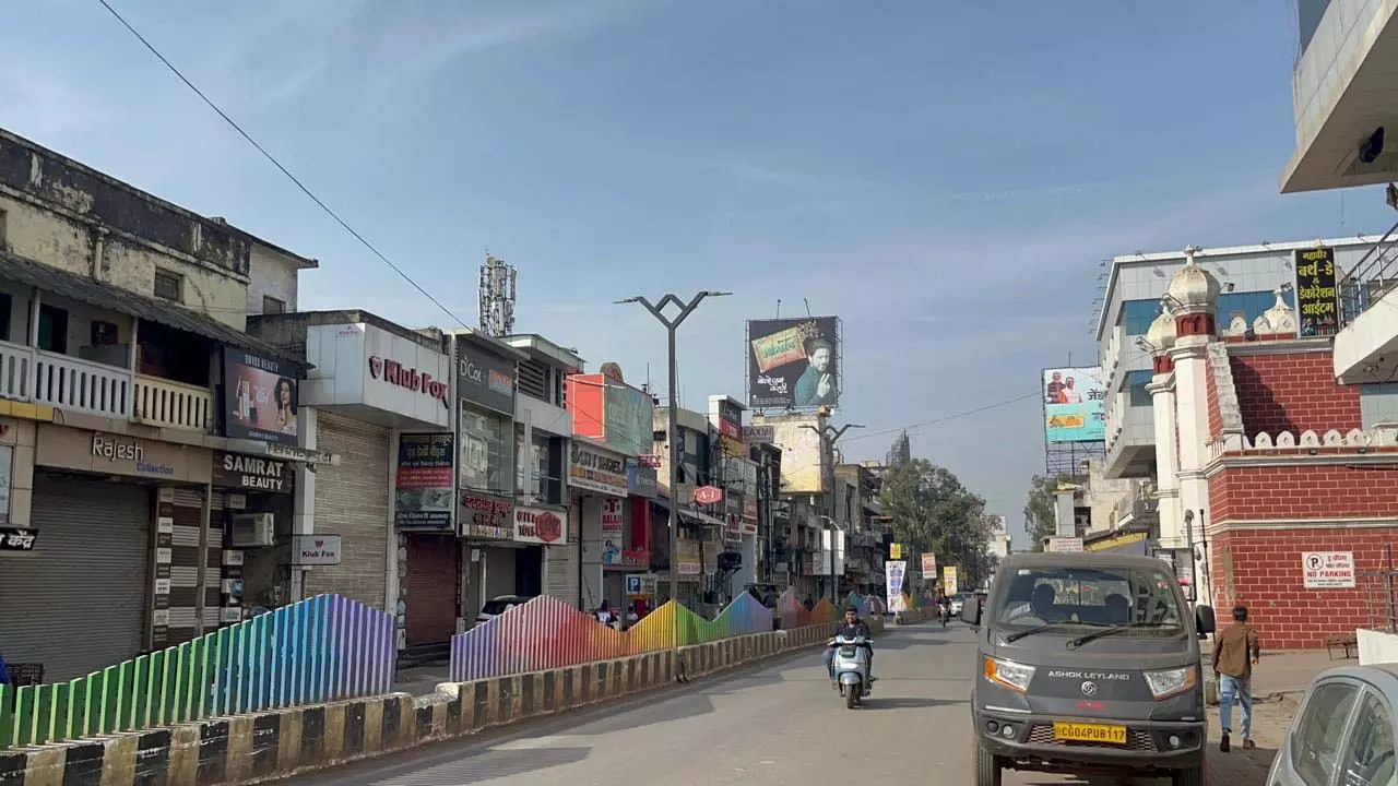 रायपुर बंद का आह्वान सफल रहा, हिंदू संगठनों और चैंबर ऑफ कॉमर्स का रहा समर्थन रायपुर बंद का आह्वान सफल रहा, हिंदू संगठनों और चैंबर ऑफ कॉमर्स का रहा समर्थन
