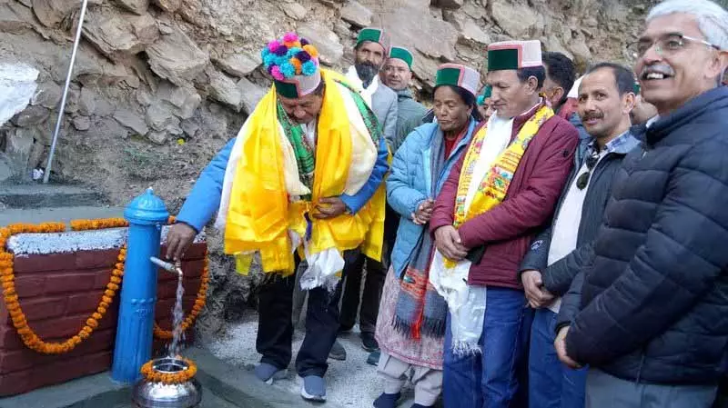 किन्नौर में सर्दियों के दौरान साफ पीने का पानी सुनिश्चित करें, नेगी ने जल शक्ति विभाग के XEN से कहा किन्नौर में सर्दियों के दौरान साफ पीने का पानी सुनिश्चित करें, नेगी ने जल शक्ति विभाग के XEN से कहा