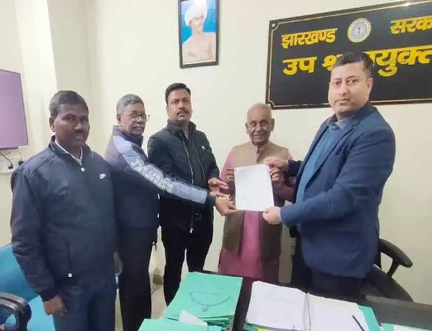 Ranchi: रांची निगम का बड़ा फैसला, मजदूरों को बोनस मिलेगा Ranchi: रांची निगम का बड़ा फैसला, मजदूरों को बोनस मिलेगा