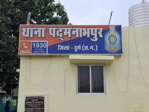 पटवारी के घर चोरों का धावा, जेवरात और ढाई लाख कैश पार पटवारी के घर चोरों का धावा, जेवरात और ढाई लाख कैश पार