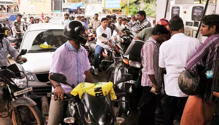 ओडिशा ने ‘बिना PUCC, पेट्रोल नहीं’ नियम को 1 फरवरी तक बढ़ाया ओडिशा ने ‘बिना PUCC, पेट्रोल नहीं’ नियम को 1 फरवरी तक बढ़ाया