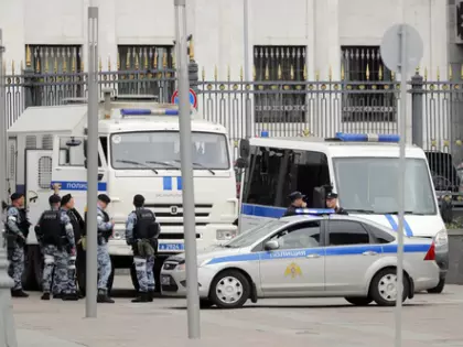 Russia: मॉस्को में धमाके में दो पुलिसकर्मी मारे गए Russia: मॉस्को में धमाके में दो पुलिसकर्मी मारे गए