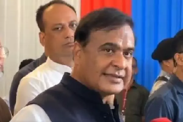 Assam में 818 लेखकों को नकद पुरस्कार, पढ़ने की आदत को बढ़ावा देने का प्रयास Assam में 818 लेखकों को नकद पुरस्कार, पढ़ने की आदत को बढ़ावा देने का प्रयास